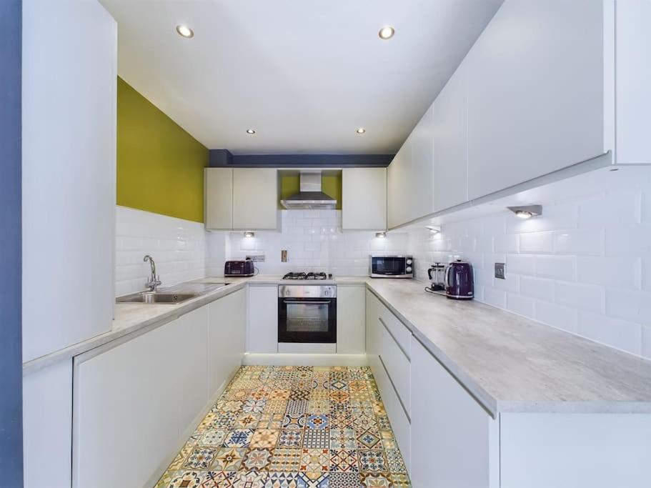 Donegall Sq Apt At City Gate, Belfast City Centre ภายนอก รูปภาพ