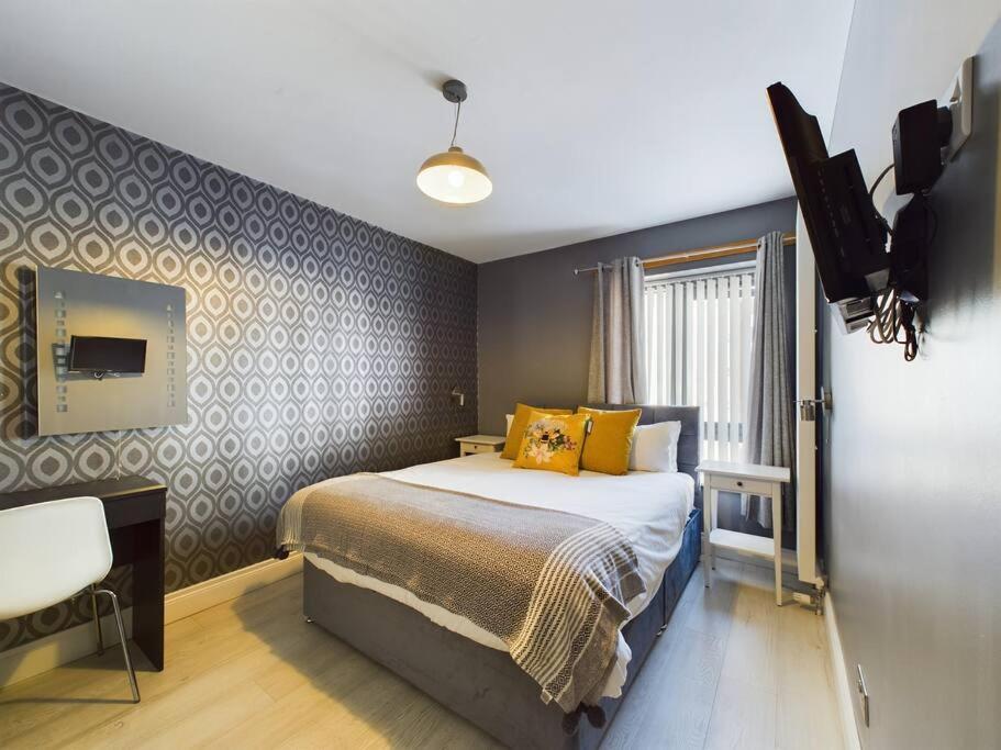 Donegall Sq Apt At City Gate, Belfast City Centre ภายนอก รูปภาพ
