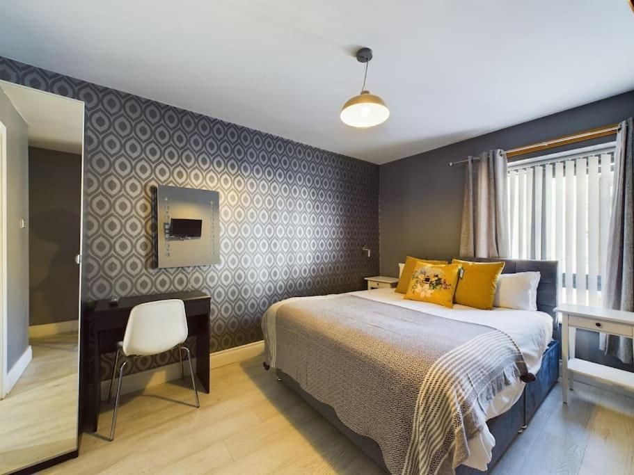 Donegall Sq Apt At City Gate, Belfast City Centre ภายนอก รูปภาพ
