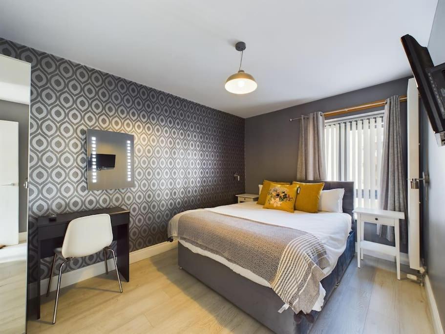 Donegall Sq Apt At City Gate, Belfast City Centre ภายนอก รูปภาพ